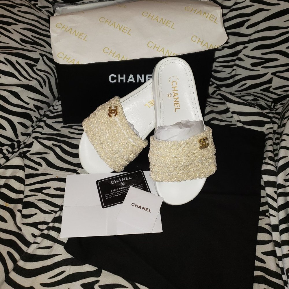 Chanel pearl slides
